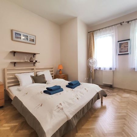 Plac Nowy 8A By Homeprime Krasków Eksteriør bilde