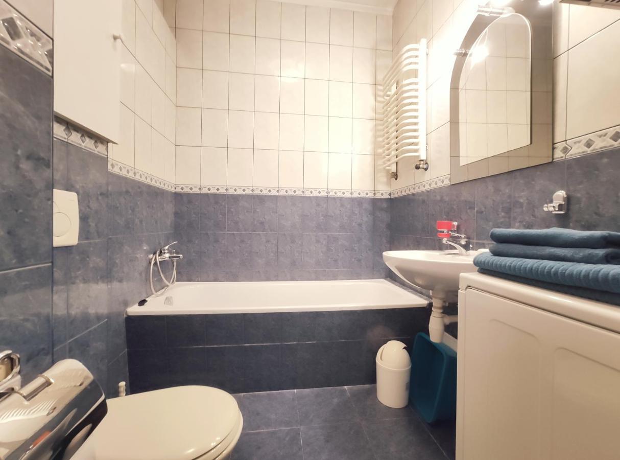 Plac Nowy 8A By Homeprime Krasków Eksteriør bilde