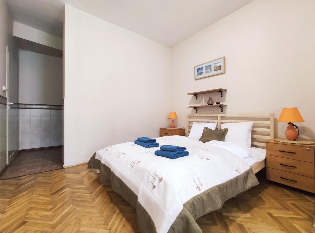 Plac Nowy 8A By Homeprime Krasków Eksteriør bilde
