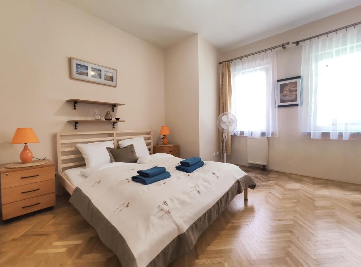 Plac Nowy 8A By Homeprime Krasków Eksteriør bilde