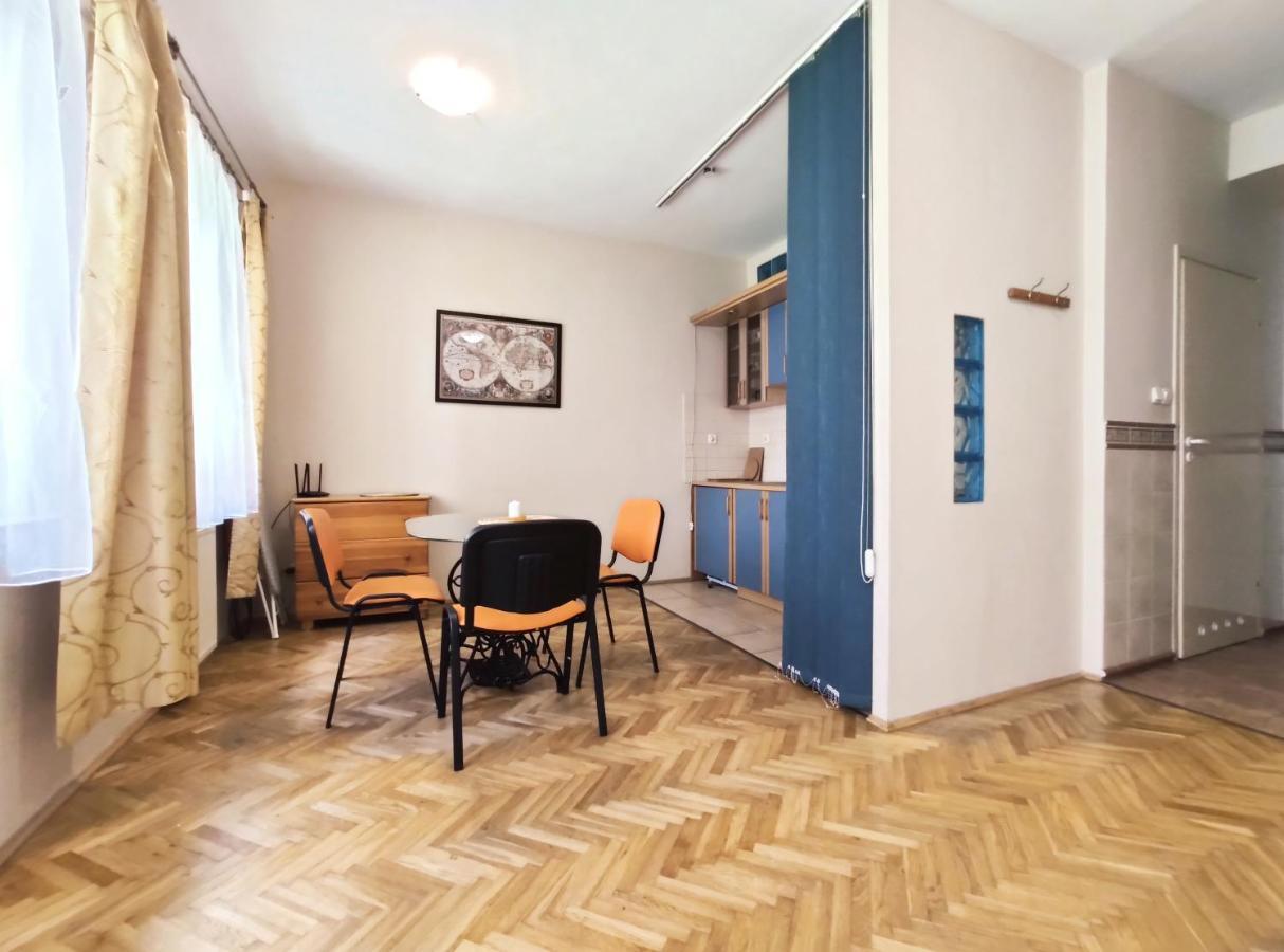 Plac Nowy 8A By Homeprime Krasków Eksteriør bilde
